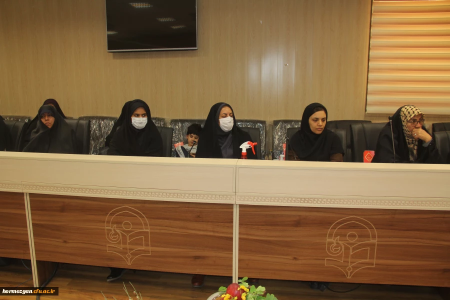 نشست صمیمانه پایانی سال 1401 با همکاران دانشگاه فرهنگیان هرمزگان : 8