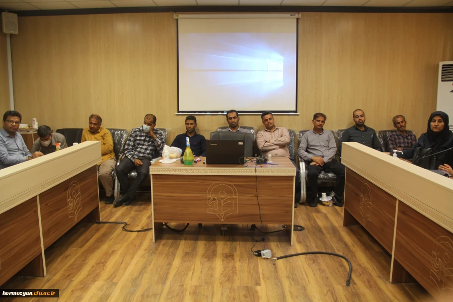 نشست صمیمانه پایانی سال 1401 با همکاران دانشگاه فرهنگیان هرمزگان : 14