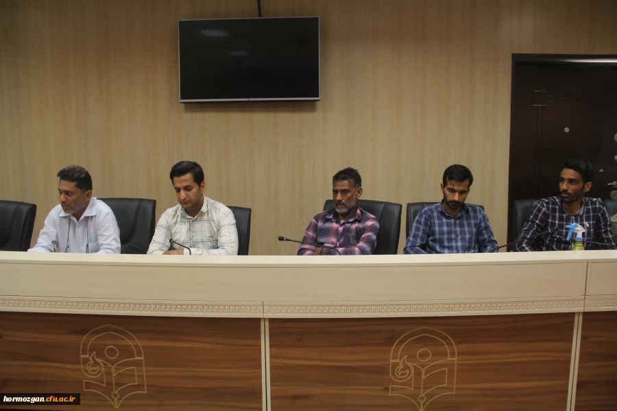 نشست صمیمانه پایانی سال 1401 با همکاران دانشگاه فرهنگیان هرمزگان : 15