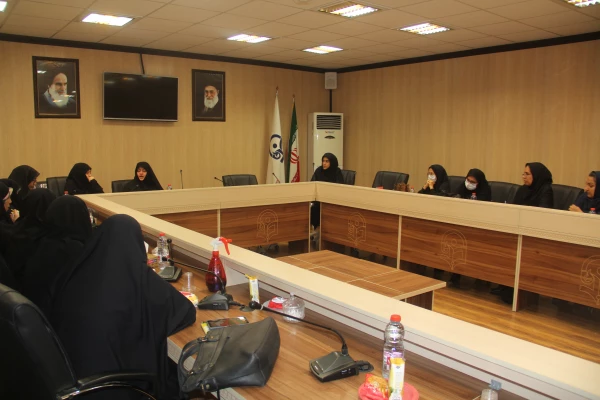اولین جلسه راهبردی کانون بسیج اساتید واحد خواهران در پردیس شهید بهشتی دانشگاه فرهنگیان هرمزگان  6