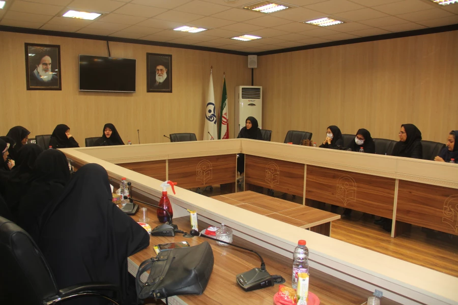 اولین جلسه راهبردی کانون بسیج اساتید واحد خواهران در پردیس شهید بهشتی دانشگاه فرهنگیان هرمزگان  6