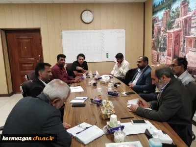 سلسله جلسات هم اندیشی آسیب شناسی وضعیت حجاب و عفاف در دانشگاه فرهنگیان هرمزگان