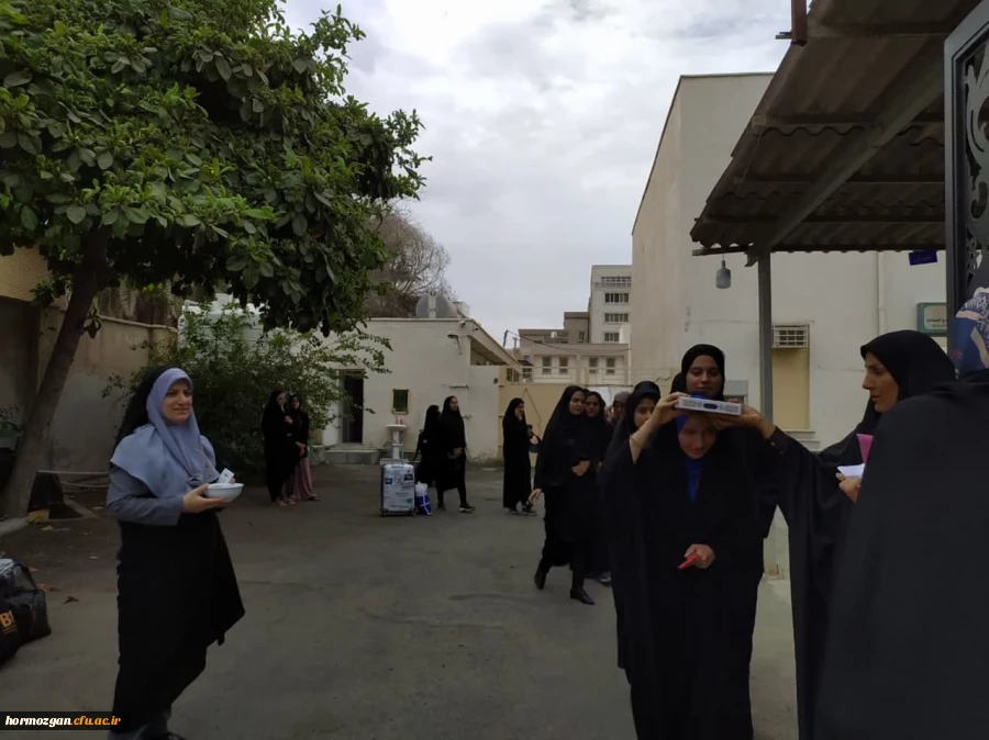هم زمان با دهه کرامت مراسم بدرقه 28 نفر از دانشجو معلمان زیارت اولی دختر  به مشهد مقدس پردیس فاطمه الزهرا دانشگاه فرهنگیان هرمزگان