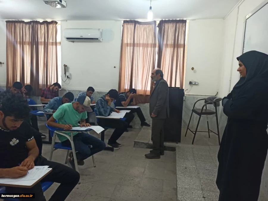 بازدید آقای دکتر بهرامشاهی ، مدیریت امورپردیس های دانشگاه فرهنگیان هرمزگان

از روند آزمون هماهنگ کشوری پایان ترم دانشجو معلمان دانشگاه فرهنگیان 6