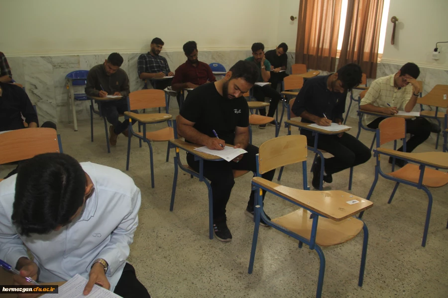 بازدید آقای دکتر بهرامشاهی ، مدیریت امورپردیس های دانشگاه فرهنگیان هرمزگان

از روند آزمون هماهنگ کشوری پایان ترم دانشجو معلمان دانشگاه فرهنگیان 7