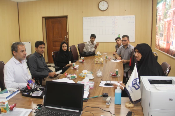 جلسه نقد و بررسی مرحله منطقه ای جشنواره تدریس برتر با حضور راه یافتگان به مرحله کشوری در دانشگاه فرهنگیان هرمزگان 4