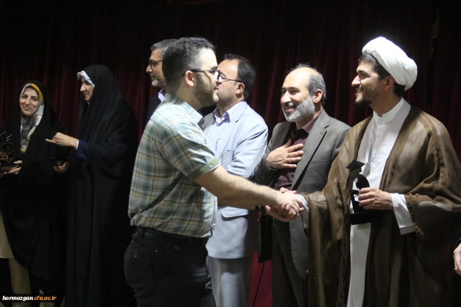 هشتمین آیین دانش آموختگی دانشجویان دانشگاه فرهنگیان هرمزگان ورودی ( ۹۸) 6