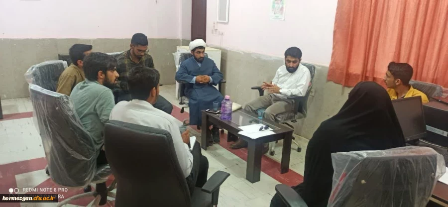 اولین دوره شبانه روزی کتاب نویسی(اهل قلم) در پردیس شهید بهشتی برگزار گردید. 2