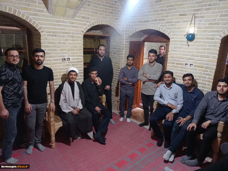 جمعی از دانشجویان دانشگاه فرهنگیان  هرمزگان در حسینیه امام خمینی  5