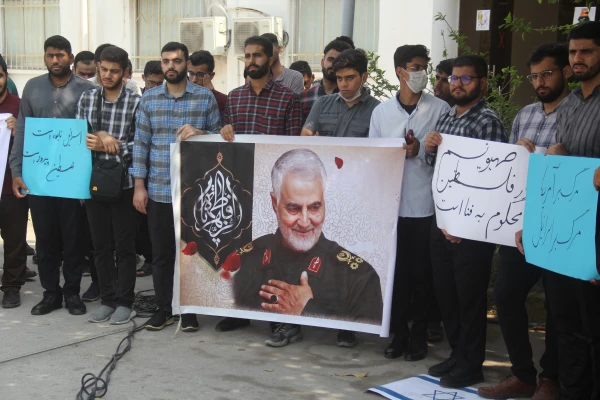 اجتماع دانشجو معلمان و اساتید دانشگاه فرهنگیان بندرعباس در محکومیت حمله رژیم صهیونیستی به بیمارستان غزه 13