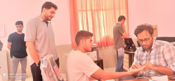  تست غربالگری دیابت و فشارخون ،کارکنان ودانشجویان دانشگاه فرهنگیان رودان 7