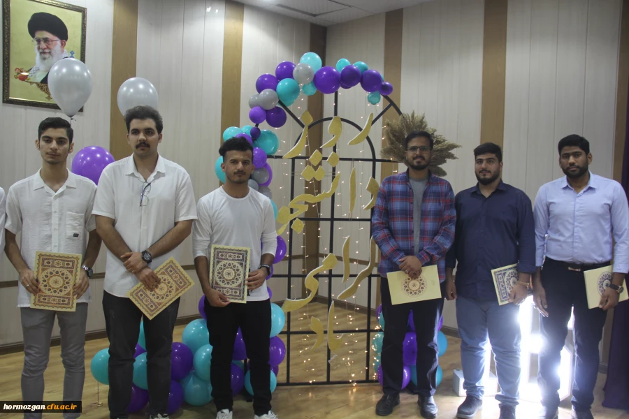 مراسم گرامیداشت ۱۶ آذر، روز دانشجو در پردیس شهید بهشتی بندرعباس برگزار گردید. 20