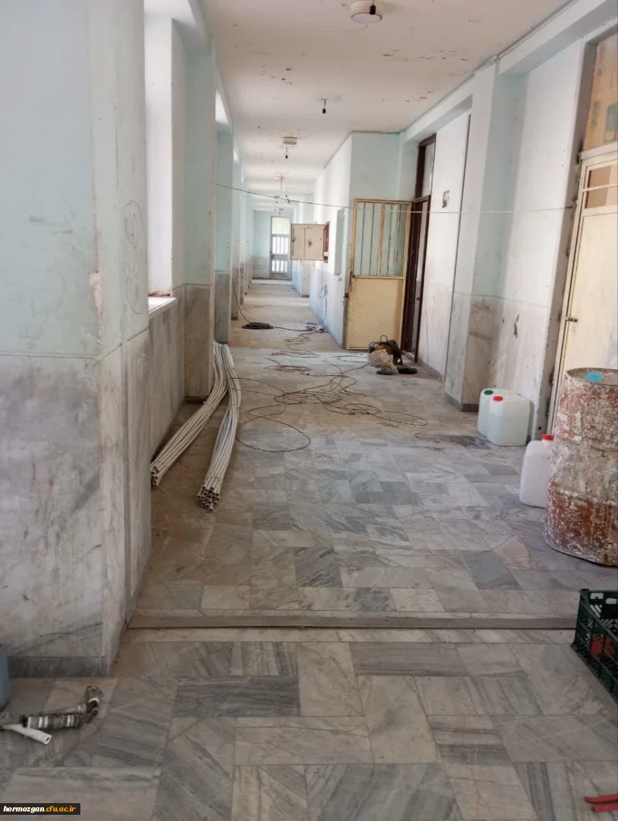 شروع فازپروژه بازسازی مجتمع دانشسرای ( قدیم ) علی ابن ابیطالب (ع) ایسین دانشگاه فرهنگیان هرمزگان با اعتبار65 میلیارد ریال 2