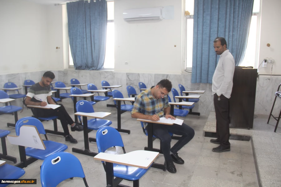 
 امتحانات پــایــان نیمســال اول
ورودی های  99
 3