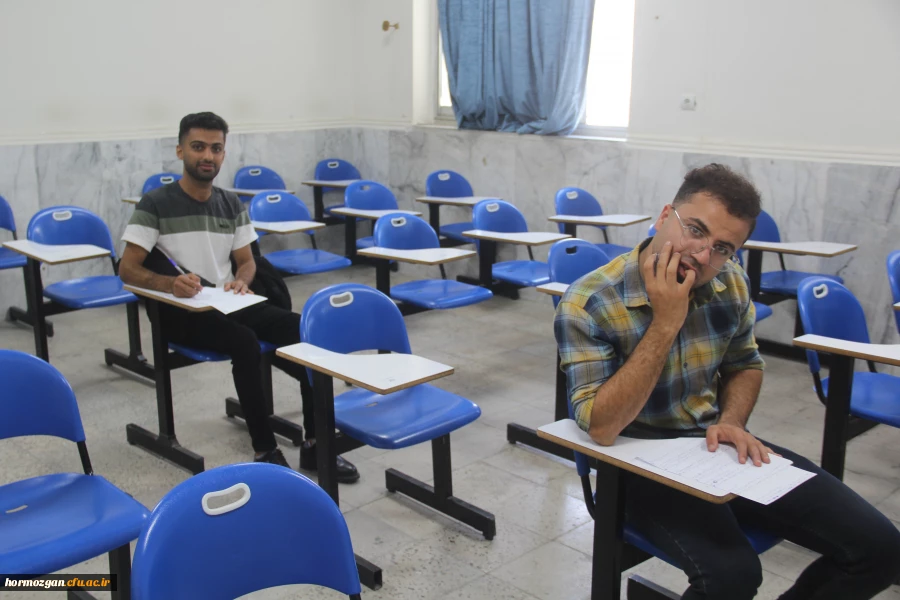 
 امتحانات پــایــان نیمســال اول
ورودی های  99
 6