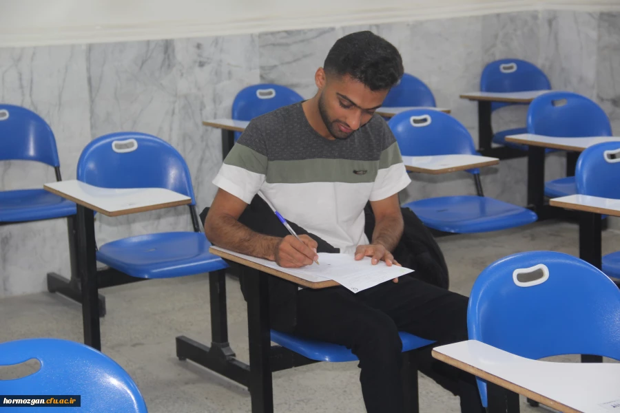 
 امتحانات پــایــان نیمســال اول
ورودی های  99
 7