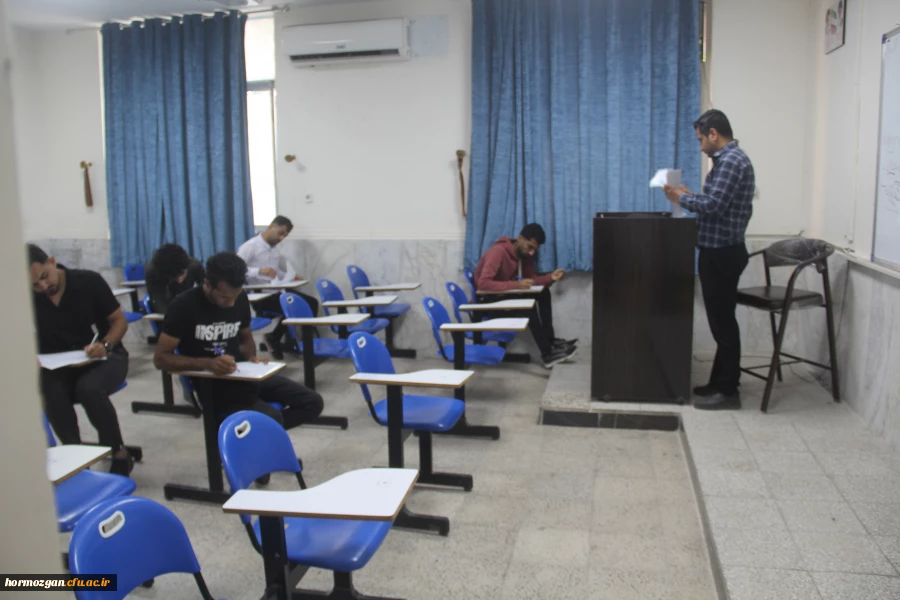 
 امتحانات پــایــان نیمســال اول
ورودی های  99
 15