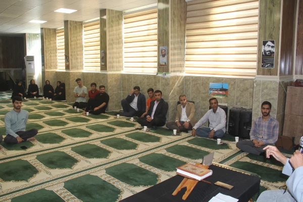 مراسم ولادت حضرت فاطمه زهرا (س) و سالگرد حاج قاسم سلیمانی در دانشگاه فرهنگیان پردیس شهید بهشتی استان هرمزگان 6