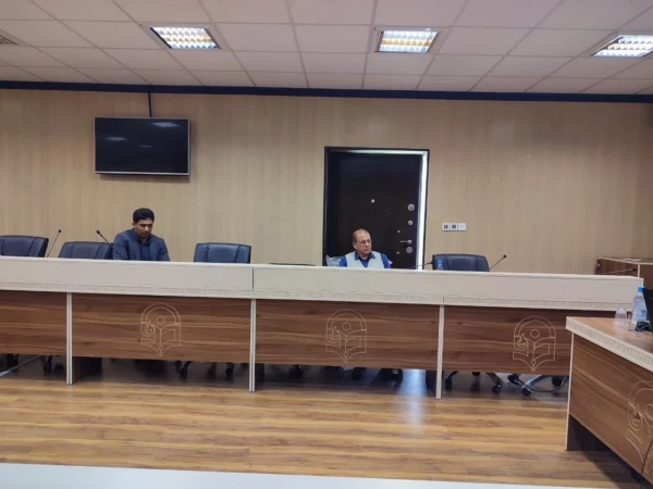 ✨اولین جلسه از سلسله کارگاه های مقاله نویسی در هفتم بهمن ماه ۱۴۰۲ با حضور جناب آقای دکتر مرادی، بصورت حضوری و مجازی با حضور قریب ۹۰ شرکت کننده ، برگزار گردید. و جلسه دوم در روزهای آتی برگزار خواهد شد.✨ 3