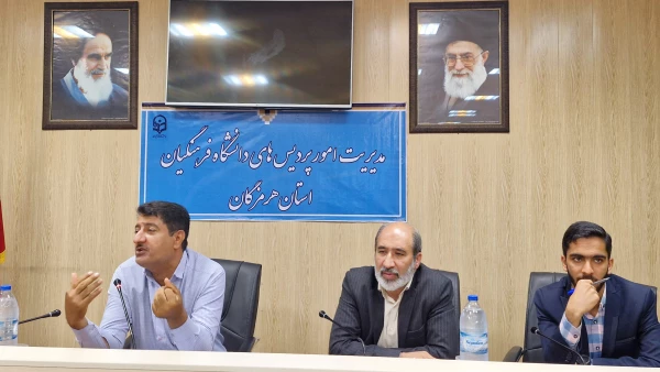 نشست خواص شتاب دهنده پیرامون نقش آفرینی دانشجو معلمان در انتخابات 7