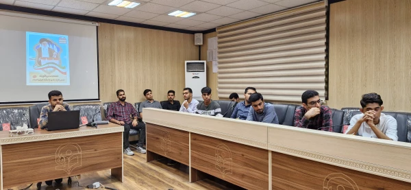 نشست خواص شتاب دهنده پیرامون نقش آفرینی دانشجو معلمان در انتخابات 10