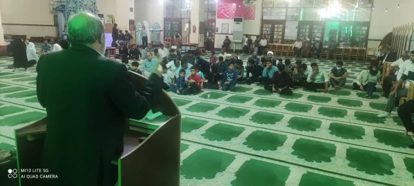 حضورمدیریت امور پردیس های دانشگاه فرهنگیان هرمزگان و دانشجومعلمان محترم درمراسم جشن میلاد حضرت مهدی (عجل الله) در مسجد قدس شهر بندرعباس وسخنرانی دکتر بهرامشاهی در خصوص حضور مردم در انتخابات مجلس شورای اسلامی 
 4