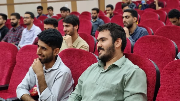 برگزاری نشست پرسش و پاسخ با محوریت شرکت در انتخابات آری یا خیر در دانشگاه فرهنگیان هرمزگان 4