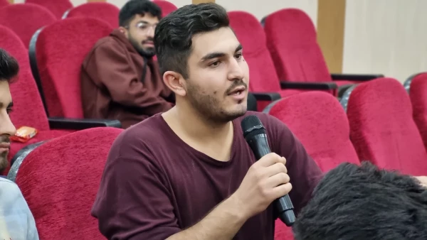 برگزاری نشست پرسش و پاسخ با محوریت شرکت در انتخابات آری یا خیر در دانشگاه فرهنگیان هرمزگان 10