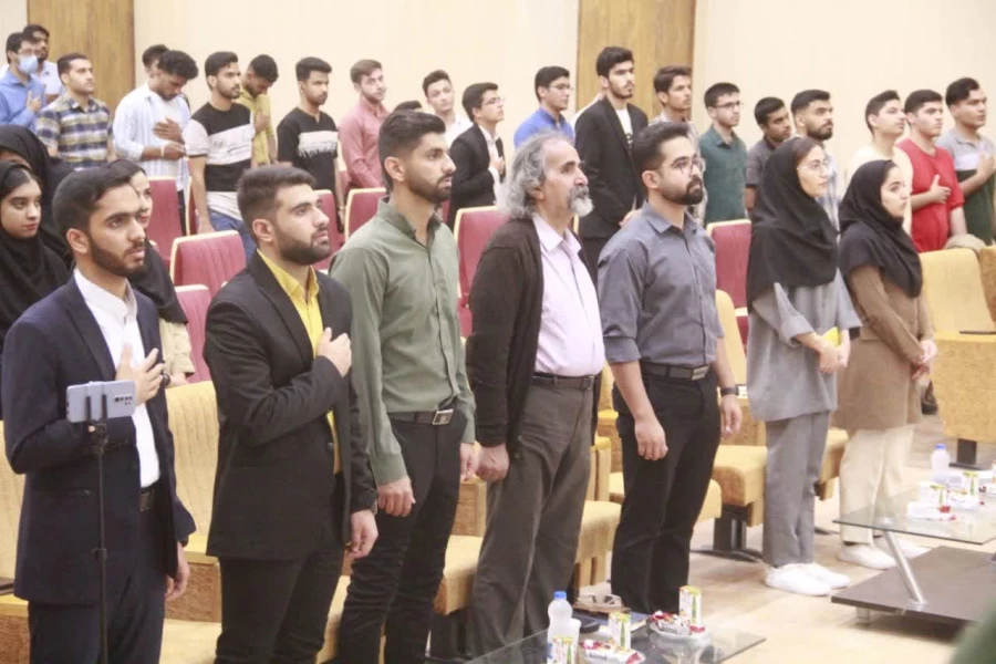 اولین جلسه از دوره علمی جامعه شناسی و علوم اجتماعی با حضور جناب دکتر تقی آزاد ارمکی در دانشگاه فرهنگیان هرمزگان برگزار شد. 4