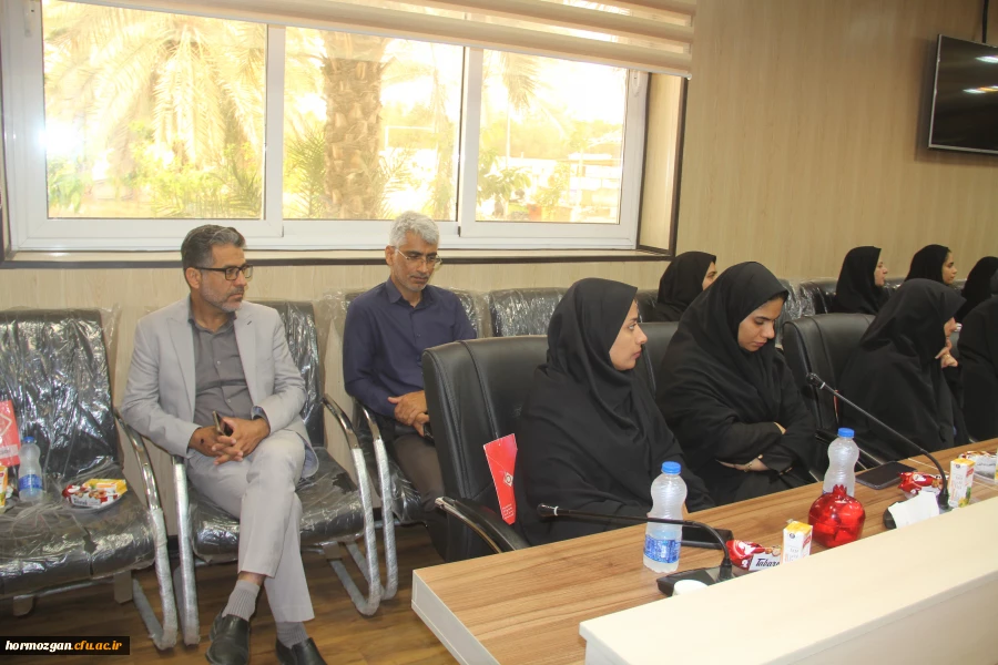 آیین تکریم و معارفه ریاست اداره حراست دانشگاه فرهنگیان هرمزگان با حضور دکتر میرزا زاده حسینی معاونت اداره کل حراست دانشگاه فرهنگیان و آقای مصلحی ریاست حراست اداره کل آموزش و پرورش استان هرمزگان 8