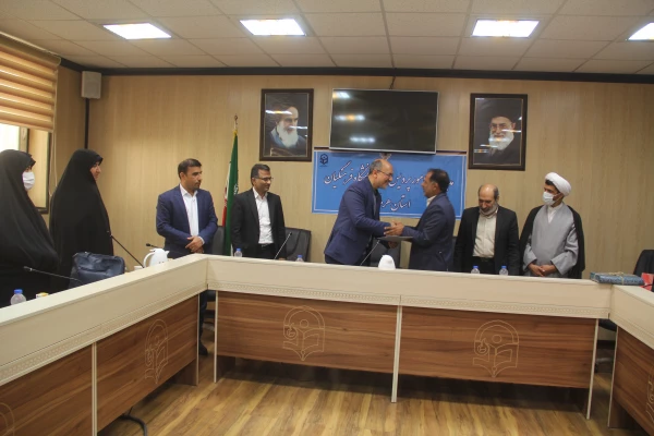 آیین تکریم و معارفه ریاست اداره حراست دانشگاه فرهنگیان هرمزگان با حضور دکتر میرزا زاده حسینی معاونت اداره کل حراست دانشگاه فرهنگیان و آقای مصلحی ریاست حراست اداره کل آموزش و پرورش استان هرمزگان 15