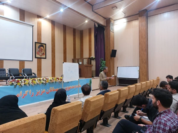 برگزاری دوره توجیهی ویژه دانشجومعلمان شرکت کننده در جشنواره تدریس برتر  4