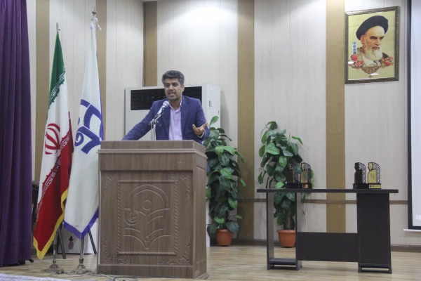 آیین اختتامیه اولین همایش ملی مدرسه الگو در محل پردیس شهید بهشتی  ( دانشگاه فرهنگیان هرمزگان ) برگزار گردید. 2