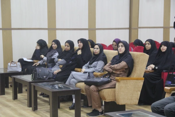 آیین اختتامیه اولین همایش ملی مدرسه الگو در محل پردیس شهید بهشتی  ( دانشگاه فرهنگیان هرمزگان ) برگزار گردید. 2