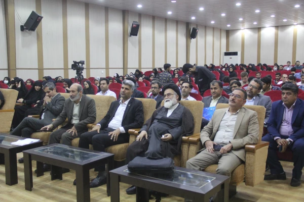 آیین اختتامیه اولین همایش ملی مدرسه الگو در محل پردیس شهید بهشتی  ( دانشگاه فرهنگیان هرمزگان ) برگزار گردید. 2