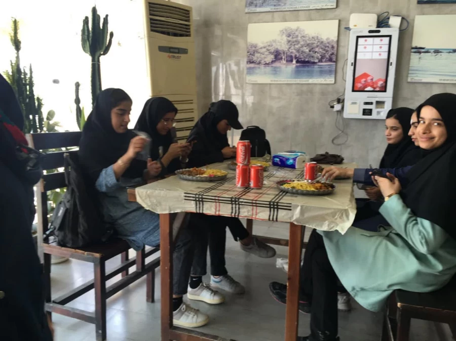   بازدید ازتالاب بین المللی خور خوران واقع در بندر خمیر 9