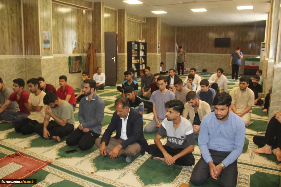 جلسه تبیینی بمناسبت هفته بزرگداشت مقام معلم و شهادت امام جعفر صادق (ع) با حضورامام جمعه موقت بندرعباس حضرت آیت الله دکتر درویشی 3