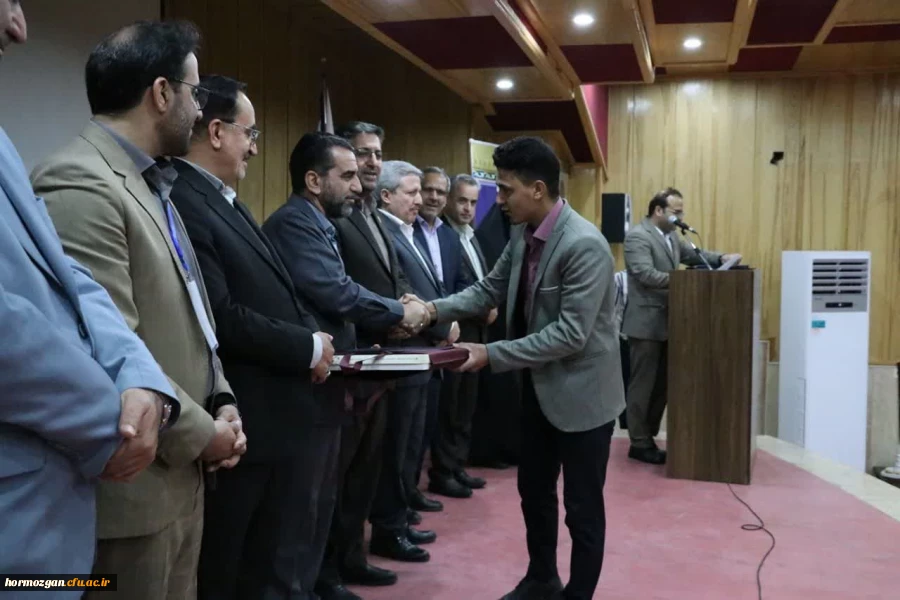 مراسم اختتامیه مرحله منطقه ای یازدهمین جشنواره تخصصی تدریس برتر  10