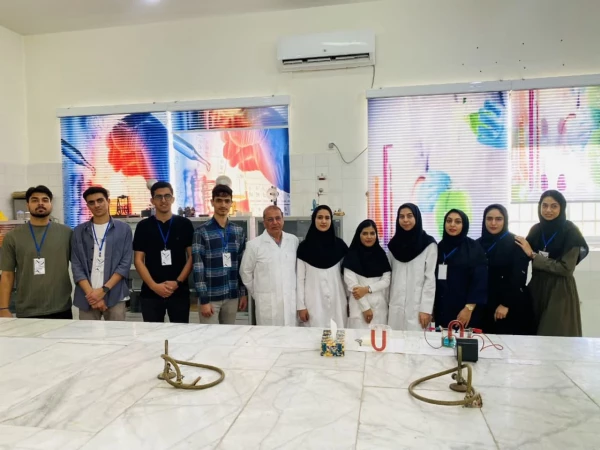 به همت انجمن های علمی علوم تجربی پردیس شهید بهشتی و فاطمه الزهرا(س) هرمزگان و نیز با همکاری اعضای محترم هیات علمی و اساتید گروه علوم پایه، مسابقات آزمایشگاه علوم تجربی طی ۲ روز و مورخ چهارشنبه و پنجشنبه ۲۶ و ۲۷ اردیبهشت ۱۴۰۳ و با حضور ۴۸ نفر از دانشجویان 