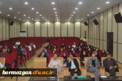 برگزاری اولین دوره توانمند سازی تربیت ارزیاب حرفه ای با حضور مدرس کشوری این دوره ، دکتر ایازی و مشارکت استادان و مدرسان دانشگاه فرهنگیان هرمزگان در سالن اجتماعات پردیس شهید بهشتی این دانشگاه . 21