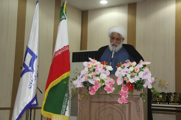  مورخ ۲۷ شهریور در ماه ربیع الاول و ایام ولادت پیامبر خاتم حضرت محمد مصطفی (ص) و هفته وحدت امت اسلامی ، و روز بزرگ داشت استاد شهریار روز شعر و ادبیات فارسی با حضور مسئولین استانی آیین دانش آموختگی دانشجو معلمان ورودی سال ۱۳۹۹ دانشگاه فرهنگیان هرمزگان برگز