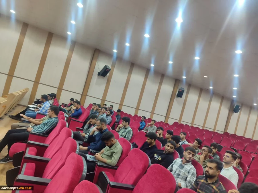 برگزاری سلسله کارگاه های علوم تربیتی در پردیس شهید بهشتی هرمزگان

 4