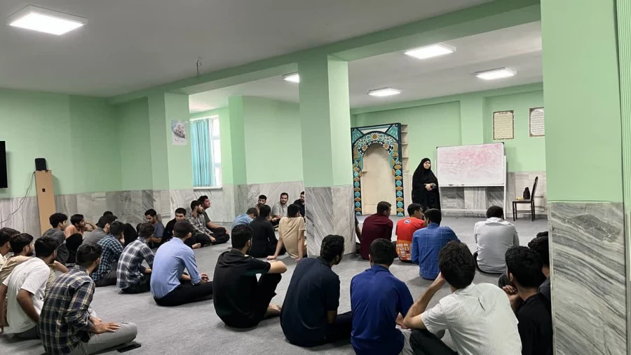  کارگاه مهارت های زندگی، با دانشجویان دانشگاه فرهنگیان هرمزگان در ساختمان علی ابن ابیطالب ( ایسین ) 3