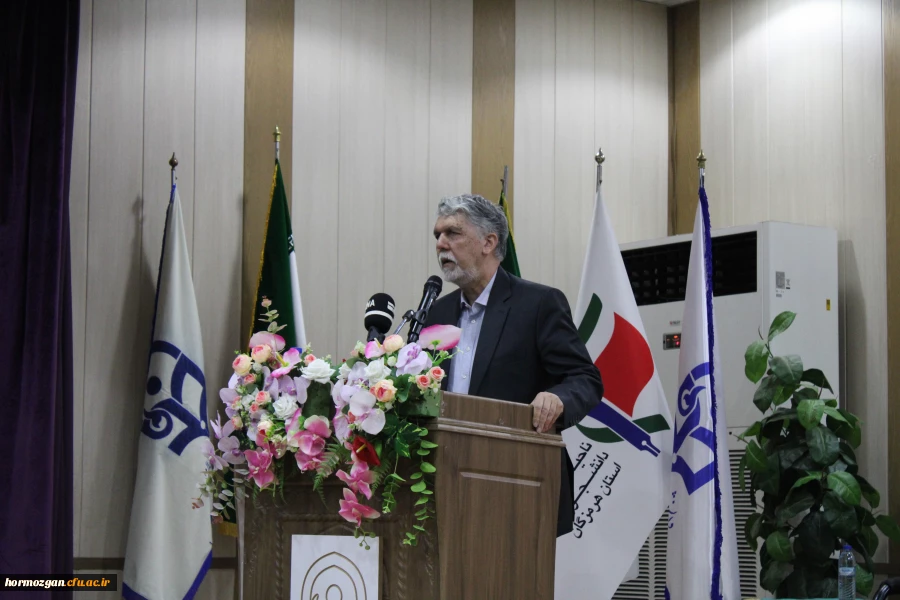 برگزاری مراسم روز دانشجو در دانشگاه فرهنگیان هرمزگان، با حضور وزیر فرهنگ و ارشاد اسلامی و استاندار هرمزگان 7
