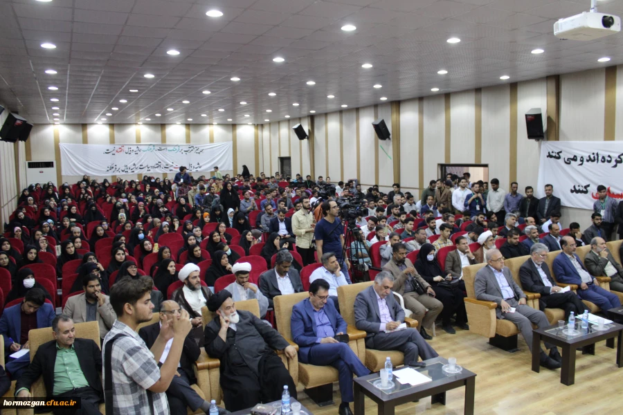 برگزاری مراسم روز دانشجو در دانشگاه فرهنگیان هرمزگان، با حضور وزیر فرهنگ و ارشاد اسلامی و استاندار هرمزگان 15