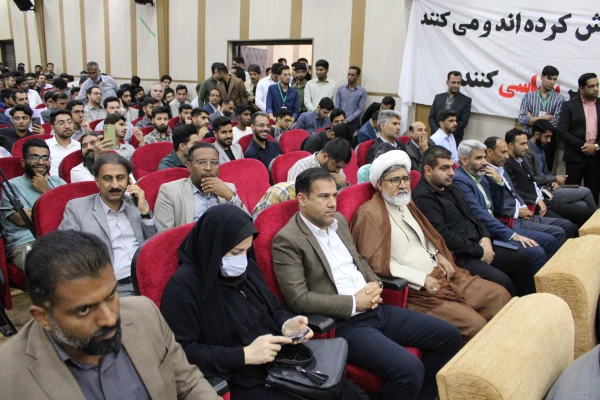 برگزاری مراسم روز دانشجو در دانشگاه فرهنگیان هرمزگان، با حضور وزیر فرهنگ و ارشاد اسلامی و استاندار هرمزگان 18