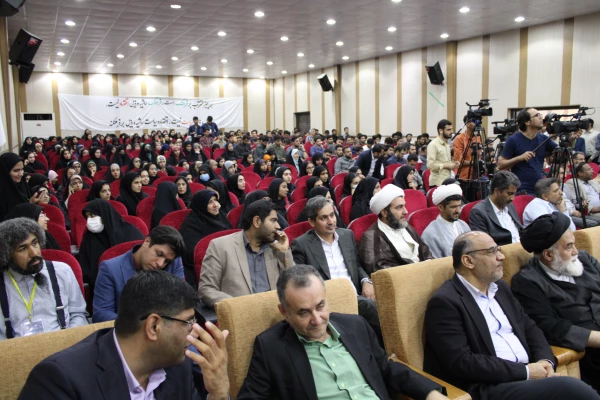 برگزاری مراسم روز دانشجو در دانشگاه فرهنگیان هرمزگان، با حضور وزیر فرهنگ و ارشاد اسلامی و استاندار هرمزگان 19