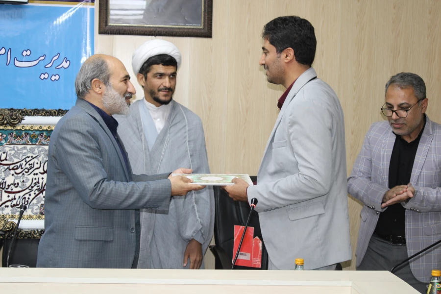 جلسه تکریم و معارفه معاونین آموزشی، فرهنگی و پژوهشی پردیس شهید بهشتی دانشگاه فرهنگیان هرمزگان 12