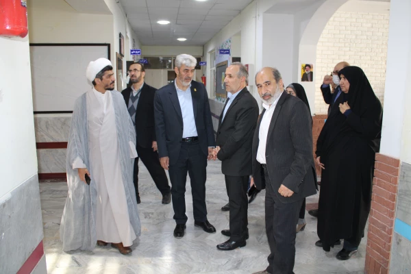 بازدید رئیس دانشگاه فرهنگیان از پردیس ها و مراکز دانشگاه فرهنگیان هرمزگان 17