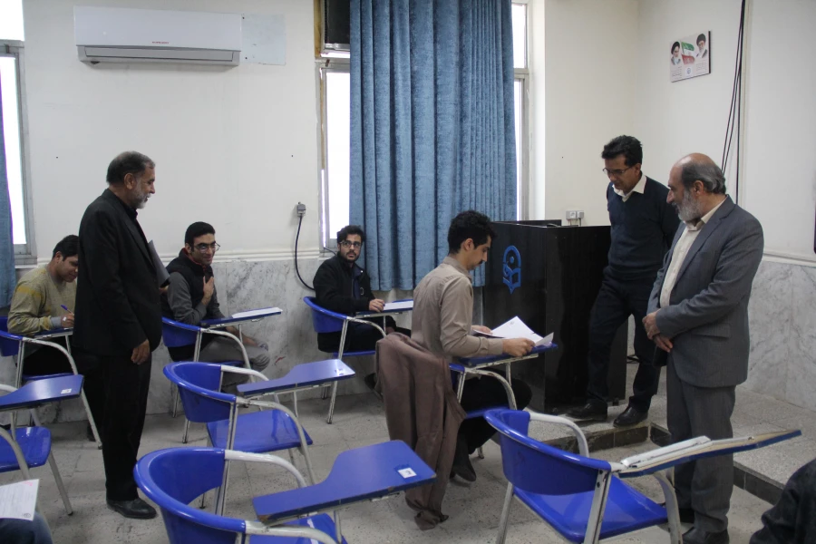 روند امتحانات پایانی نیمسال اول سال تحصیلی 1404-1403 پردیس شهید بهشتی هرمزگان 10